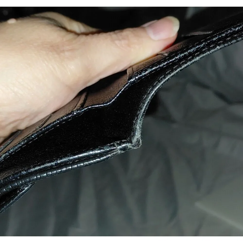 Louis Vuitton Epi Leather Black Trifold Wallet